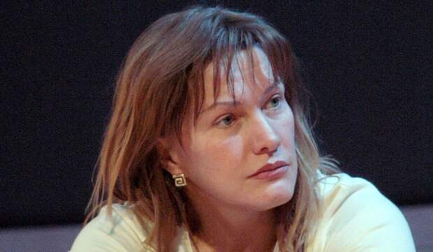 «Я поняла, что упустила дочь»: как Елена Проклова едва не лишилась старшей наследницы