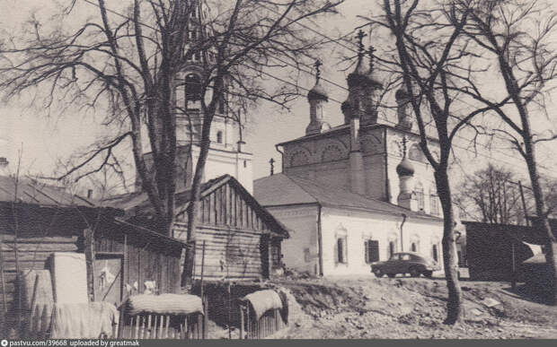 Церковь Петра и Павла в Солдатской слободе, 1955 год. Автор Евгений Матвеев.
