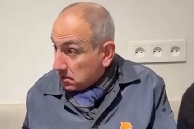 Пашинян извинился перед пассажиркой после ссоры в ереванском метро