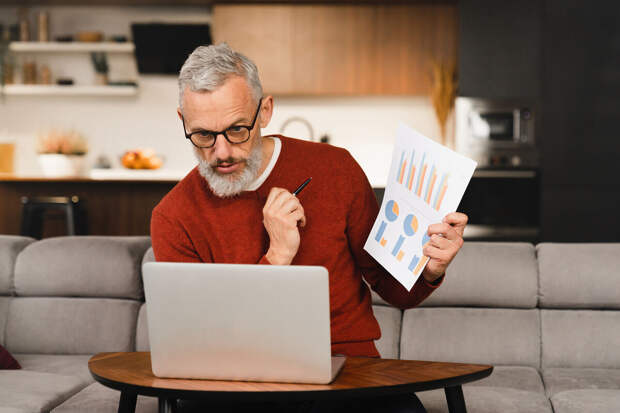 Экономист Балынин: пенсия вырастет более чем вдвое при выходе на нее на 10 лет позже