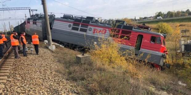 Сход локомотива под Ростовом: что известно о чрезвычайном происшествии на железной дороге