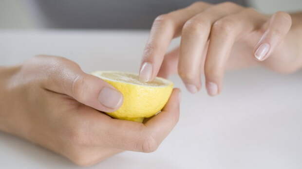 0-yellow-nails (500x281, 27Kb)