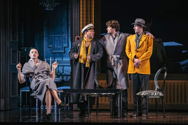 Сцена из спектакля «Игра интересов»