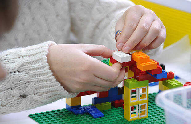 В России планируют выпустить аналог популярного конструктора Lego