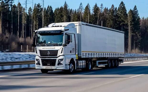 Новое в законе: автопилот второго уровня получил водительские права