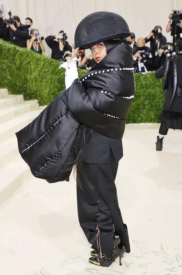 знаменитости на met gala 2021 эрика баду на met gala 2021