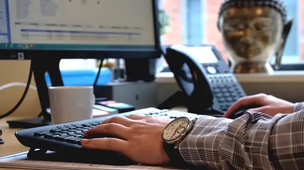 Офтальмолог Киселёва назвала способ защитить глаза при работе за компьютером