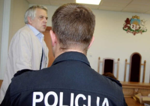 В Риге начинается суд над правозащитником Александром Гапоненко за выступление на онлайн-дискуссии