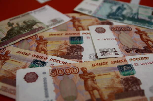 Стала известна средняя номинальная зарплата в Архангельской области