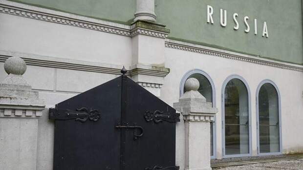 Украина призвала не допустить возвращение россиян на Венецианскую биеннале