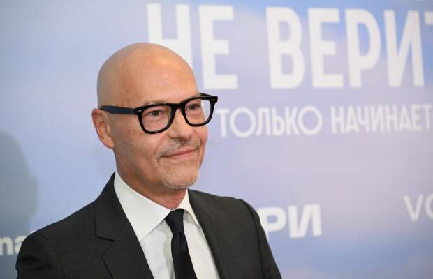 Новая возлюбленная и эвакуация из Ирана: как живет Бондарчук