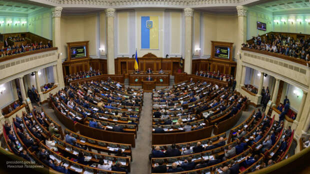 Партия "Слуга народа" собирается инициировать закон о досрочном отзыве депутатов Рады