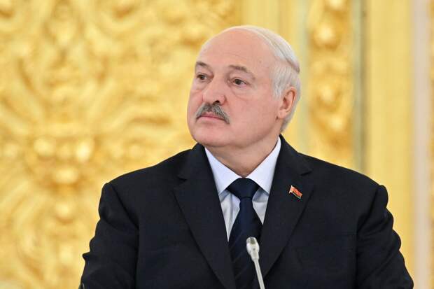 Лукашенко подписал указ о призыве офицеров запаса на службу в 2026 году