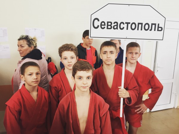 Пятеро поднялись на пьедестал
