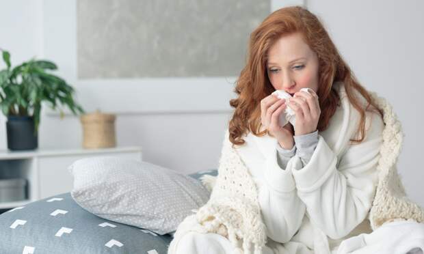 Тело горит, а мы мерзнем: ученые выяснили, почему при высокой температуре трясет от холода