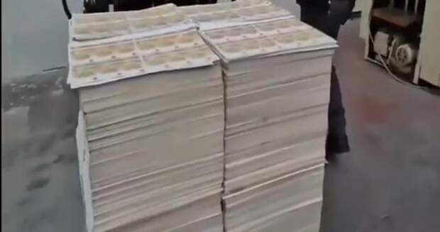 Итальянец в гараже в одиночку напечатал четверть всех поддельных евро в Европе