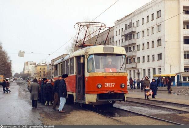 Революционная улица