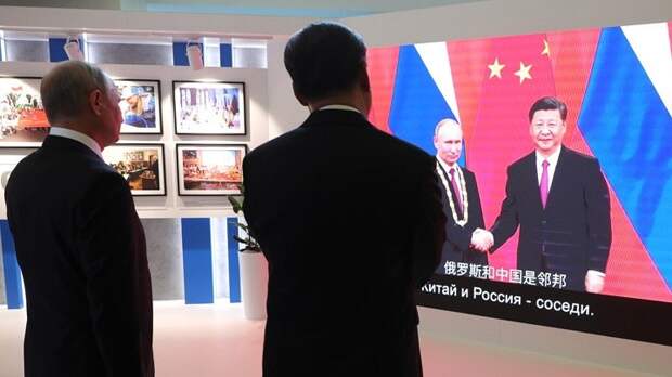 В завязавшемся противостоянии США и Китая России важно отстаивать собственные интересы. Фото: Mikhael Klimentyev/Globallооkpress