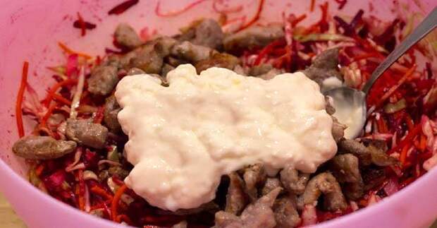 салат с капустой и мясом