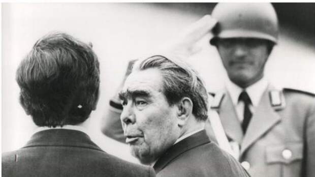 Позднесоветская элита — тромб, оторвавшийся от народа и погубивший СССР