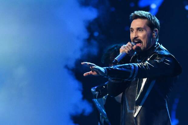 Дима Билан первым из звезд снялся в клипе с девушкой, сгенерированной ИИ