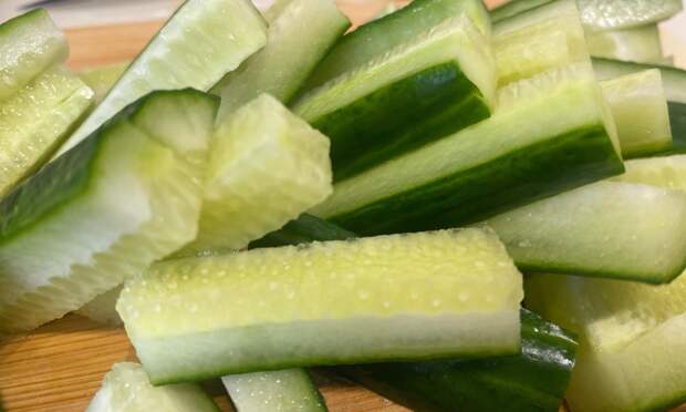 В Архангельске свежие огурцы дороже мяса