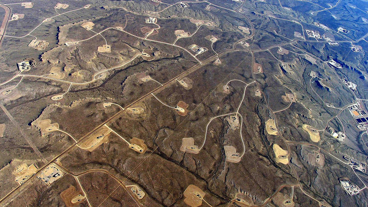 Падение цен на нефть убивает американскую сланцевую отрасль
