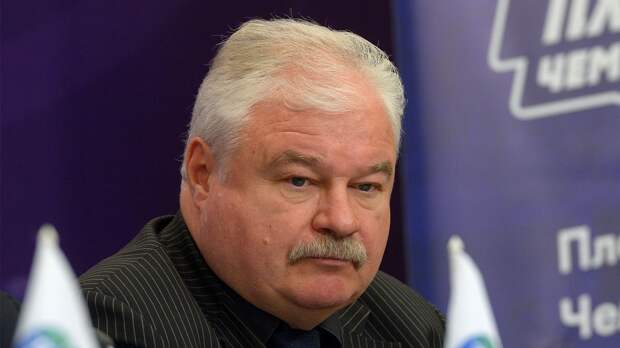 Плющев ответил на слова Фетисова: «Здесь нужно разобраться, кто на самом деле больше предает интересы России»