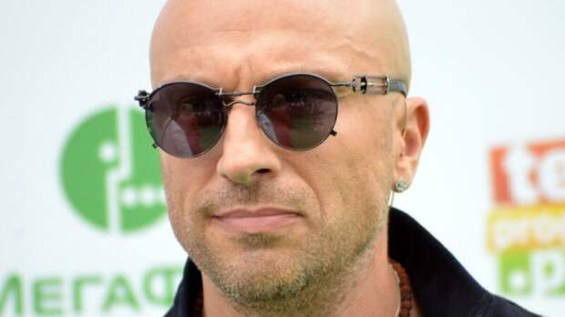 Дмитрий Нагиев: две семьи, тайный сын и загадочное исчезновение с экранов – что скрывает главный интриган страны