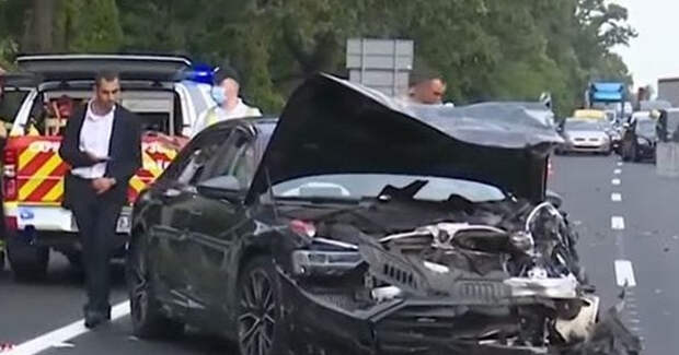 "Давай я тихонько в лес уйду": депутат Трухин, попавший в ДТП, предлагал патрульным взятку и пытался связаться с Монастырским