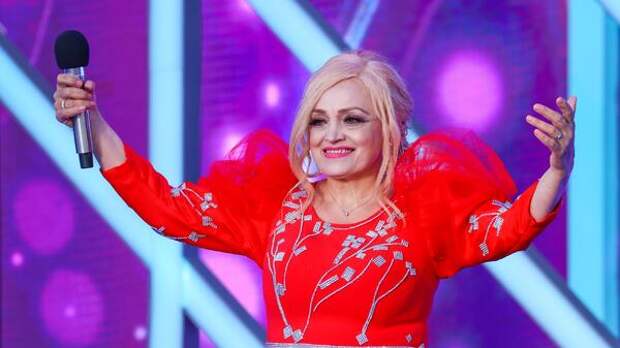 Кадышева на коне, а «Звери» наступают на пятки Киркорову: гонорары звезд на Новый год