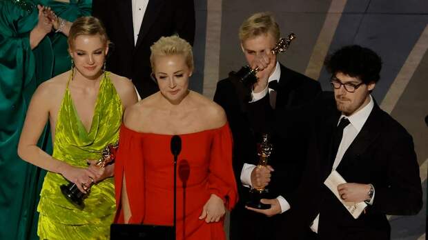 Подчинение Голливуда политике