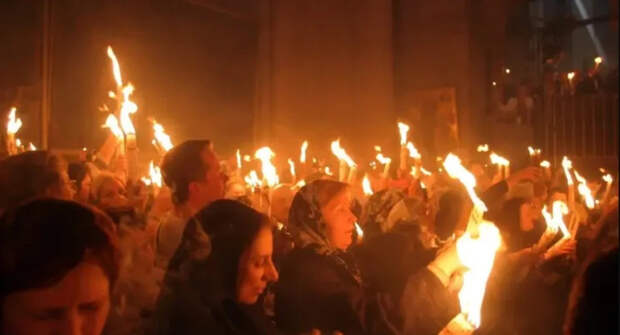 Храм Гроба Господня закрыли на неопределенный срок и верующие заговорили об Апокалипсисе