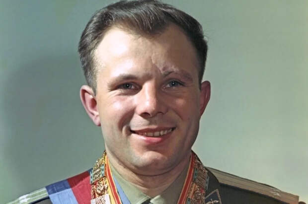 ИИ-версия Гагарина обратилась к жителям Джакарты по-индонезийски