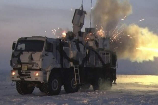 В Крыму объявили ракетную опасность