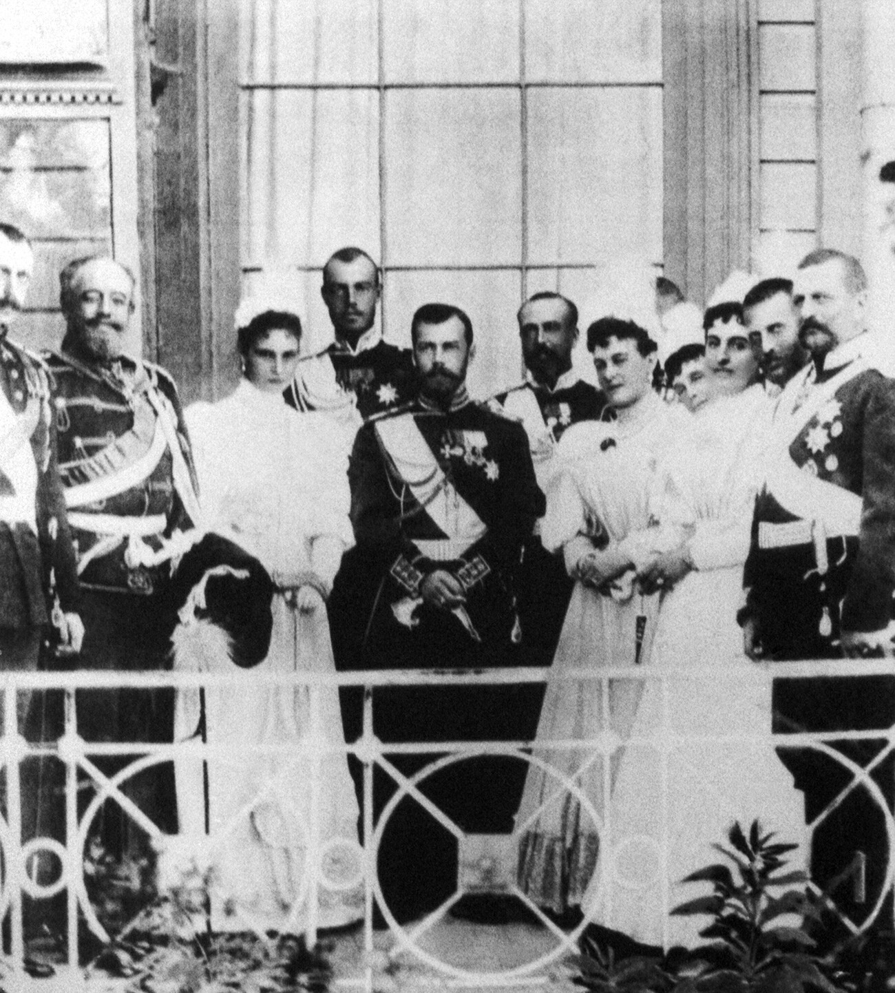 Ливадийский дворец - любимое место Николая II в Крыму (ФОТО)