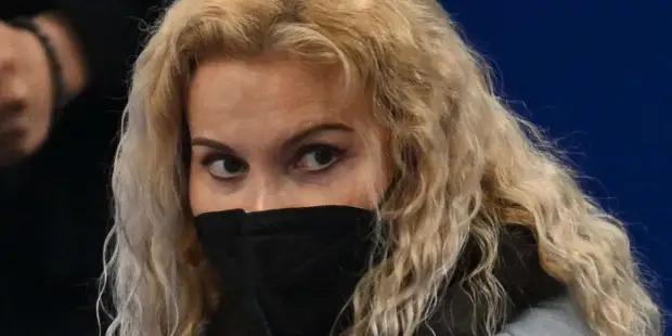 Тренер Тутберидзе удалила все фотографии с флагом России