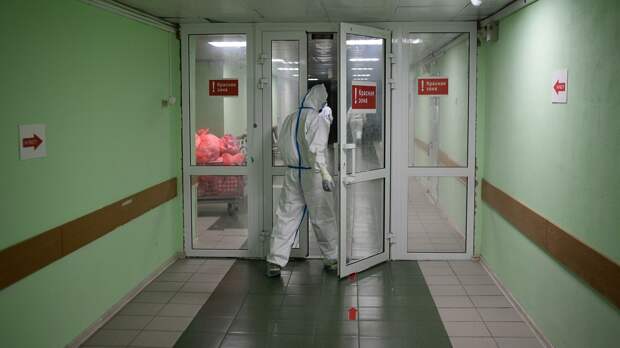 В России выявили 8832 новых случая COVID-19 