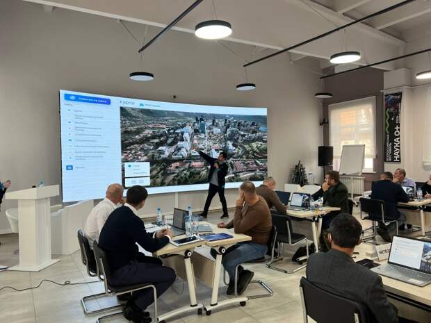 Участники программы "Герои Адыгеи" учились управлять городом через симуляцию