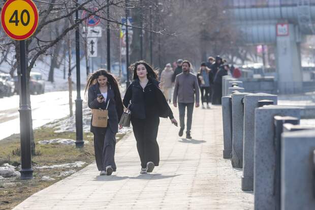 Москвичам пообещали аномально теплый апрель