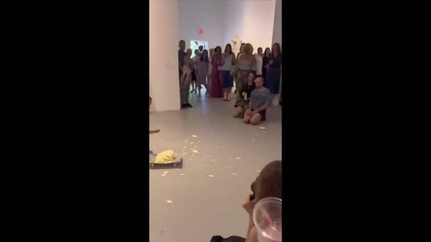 Современное «искусство» Чем дальше в лес тем толще палки...