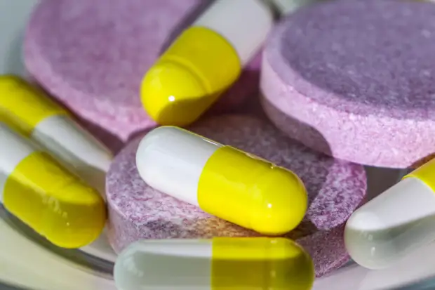 "Цена меняться не будет": к середине мая в Петербурге закупят лекарства на год