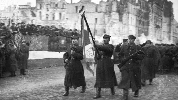 Минобороны опубликовало материалы об освобождении Польши Красной армией