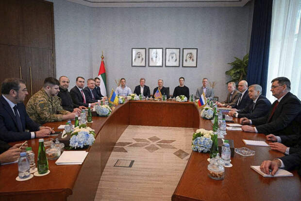 Песков: переговоры в Абу-Даби перенесли, так как потребовалась стыковка графиков