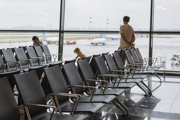 Более 200 россиян на неделю застряли в Турции из-за отмены рейса