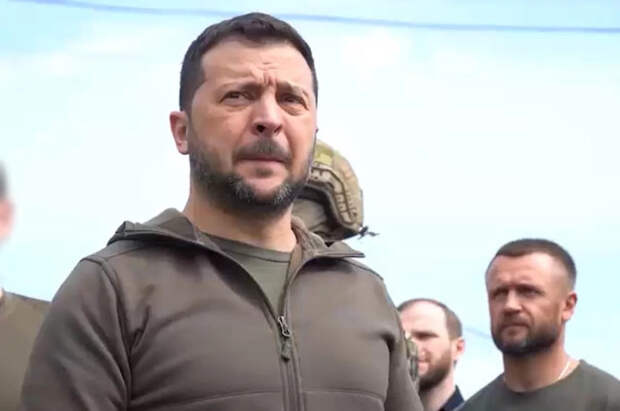 Зеленский заявил о споре с военными из-за провалов ПВО