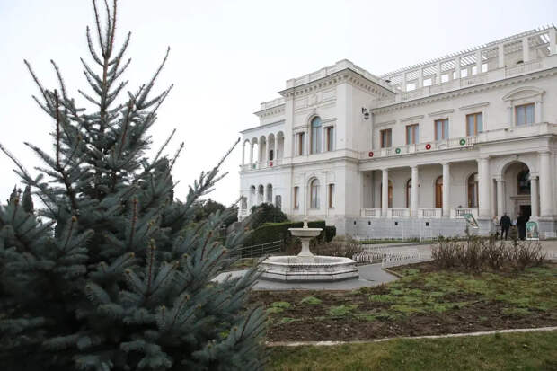 "Ъ": граждане России выбирают премиальные санатории вместо заграничных курортов