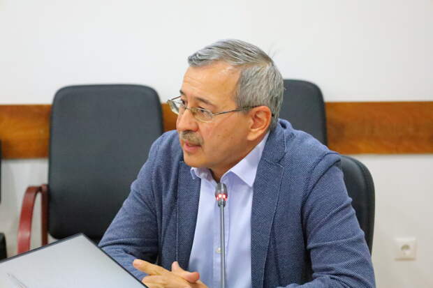 Сөләйман Рәхимов: Җыенда укытучыларга күбрәк методик материал бирергә тырышабыз