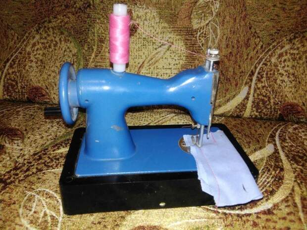 3. Детская швейная машинка ДШМ18 СССР, детские игрушки, игрушки, интересно, раритет, фото