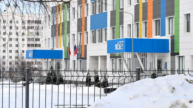 Уборщице, остановившей подростка с ножом в Нижнекамске, выплатят 500 тыс. рублей